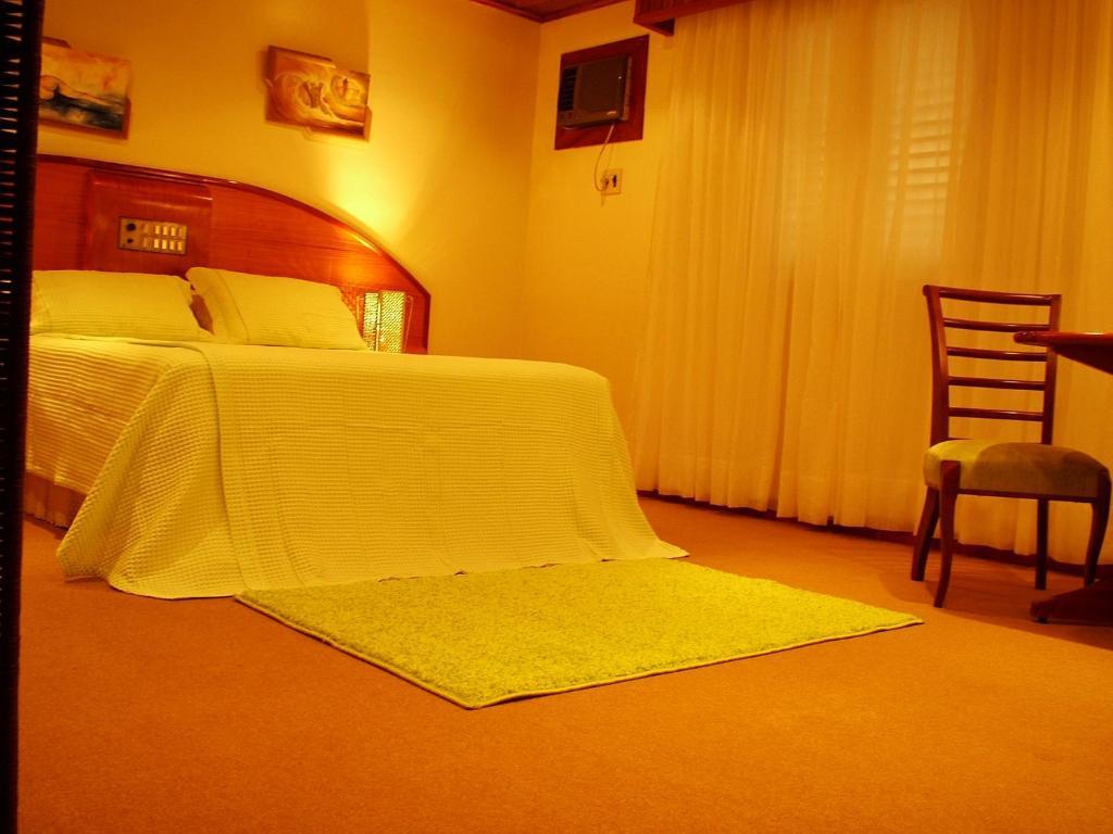 Cristal Executive Hotel Francisco Beltrão Quarto foto